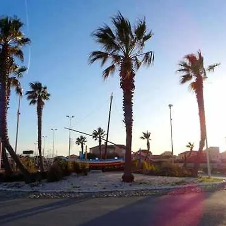 T2 Climatise, Proche Plage, Parking Prive, Equipe Pour 6 Personnes - Fr-1-782-33 Lägenhet Le Barcarès