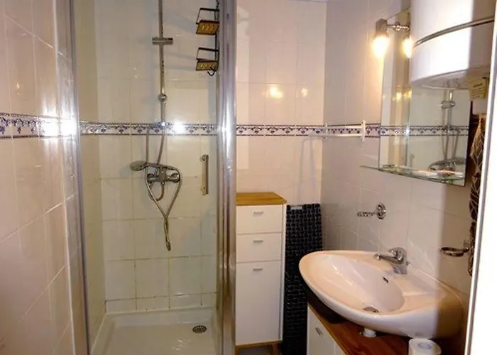 T2 Climatise, Proche Plage, Parking Prive, Equipe Pour 6 Personnes - Fr-1-782-33 Appartement *
